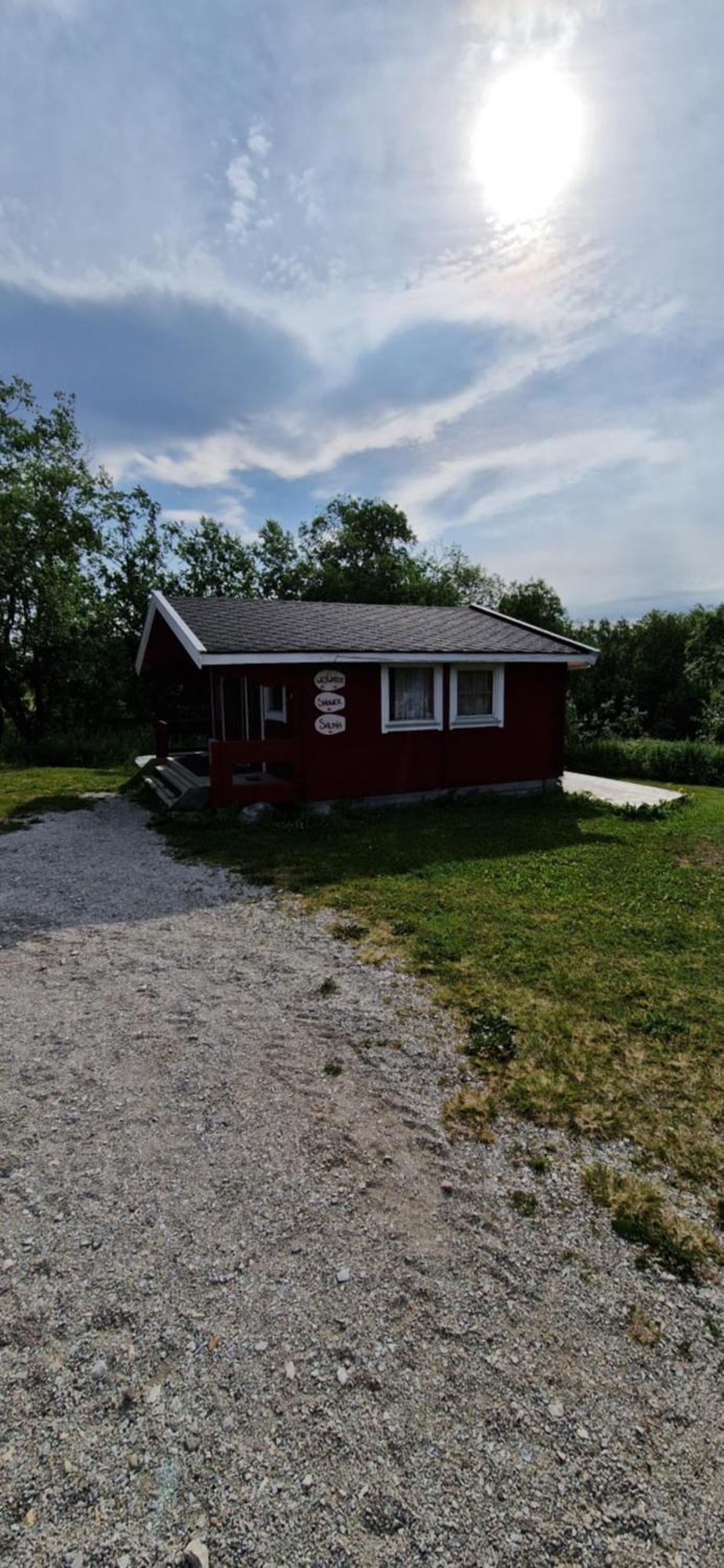 Bungalaven Lodge As Børselv Екстериор снимка