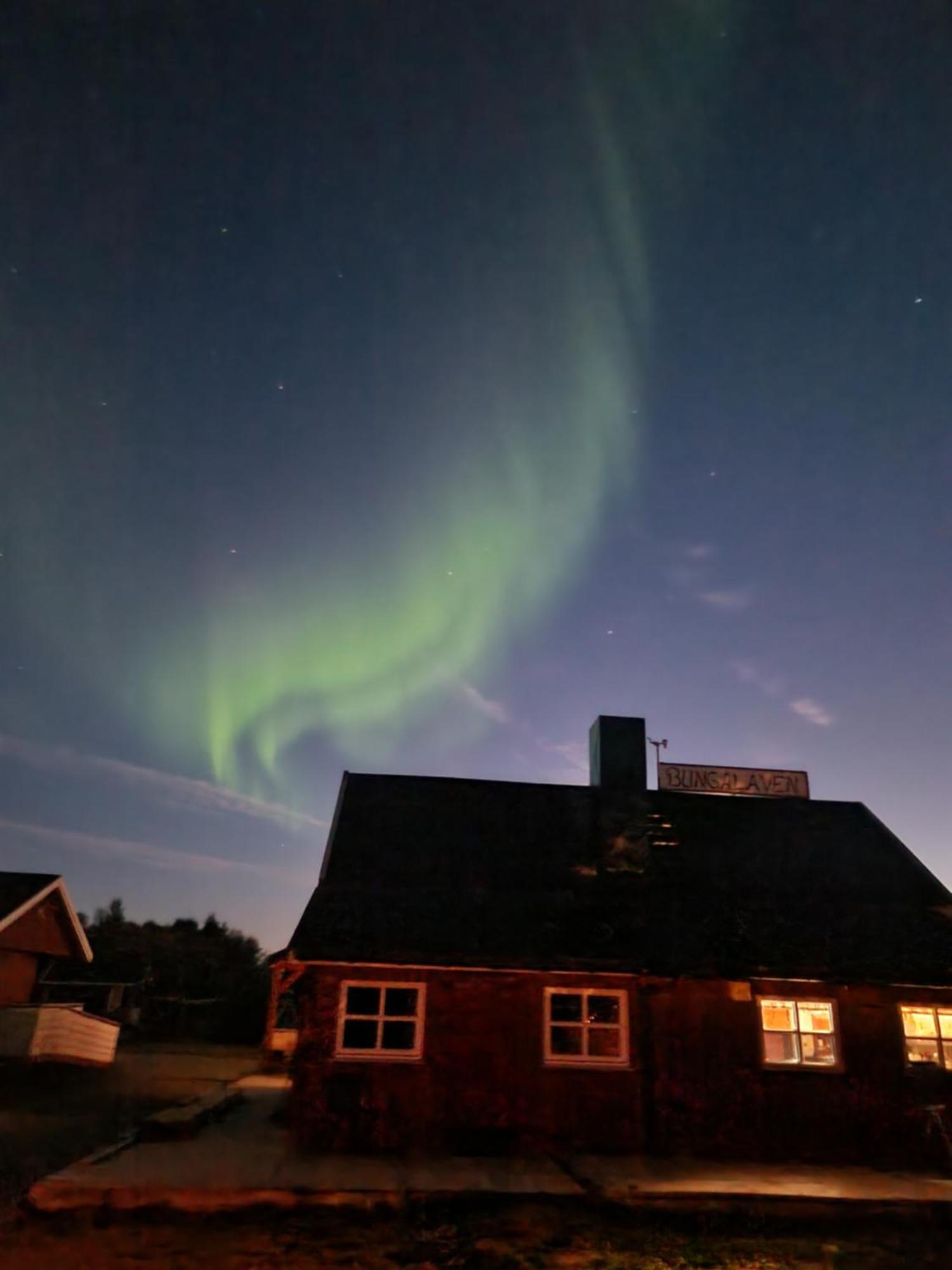 Bungalaven Lodge As Børselv Екстериор снимка