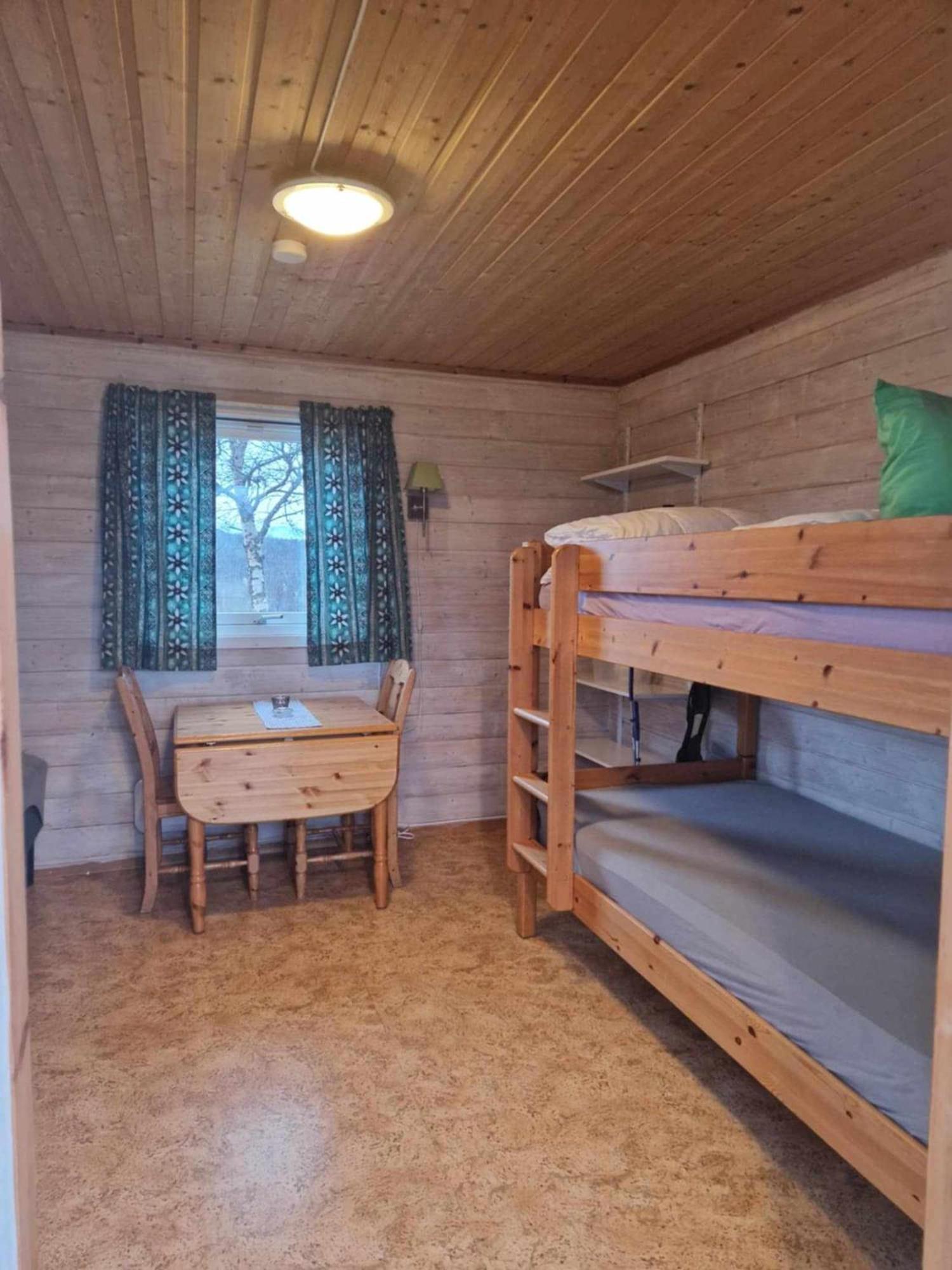 Bungalaven Lodge As Børselv Стая снимка